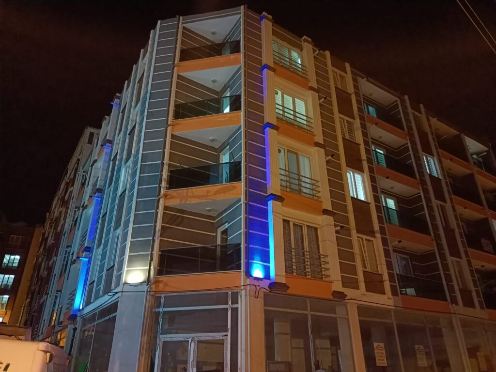 Balıkesir’de bir evde erkek cesedi bulundu