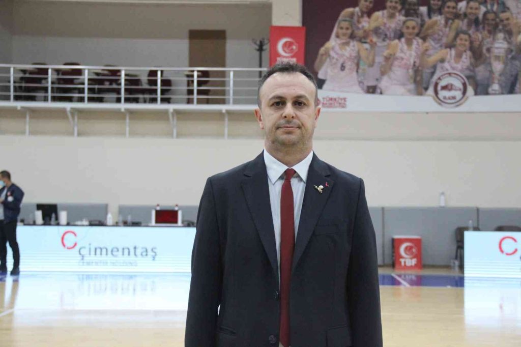 Başantrenör Acer: “Kaybediyoruz, üzülüyoruz ama pes etmeden devam edeceğiz”