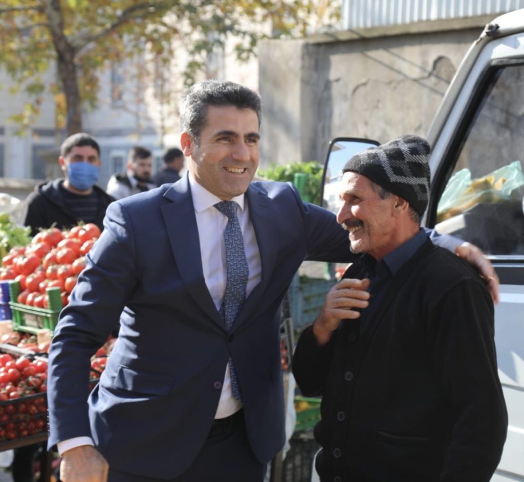 Başkan Arıkan, pazar  esnafıyla bir araya geldi