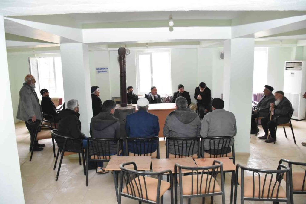 DİYARBAKIR – Başkan Beyoğlu hasta ve yaşlılarla bir araya geldi