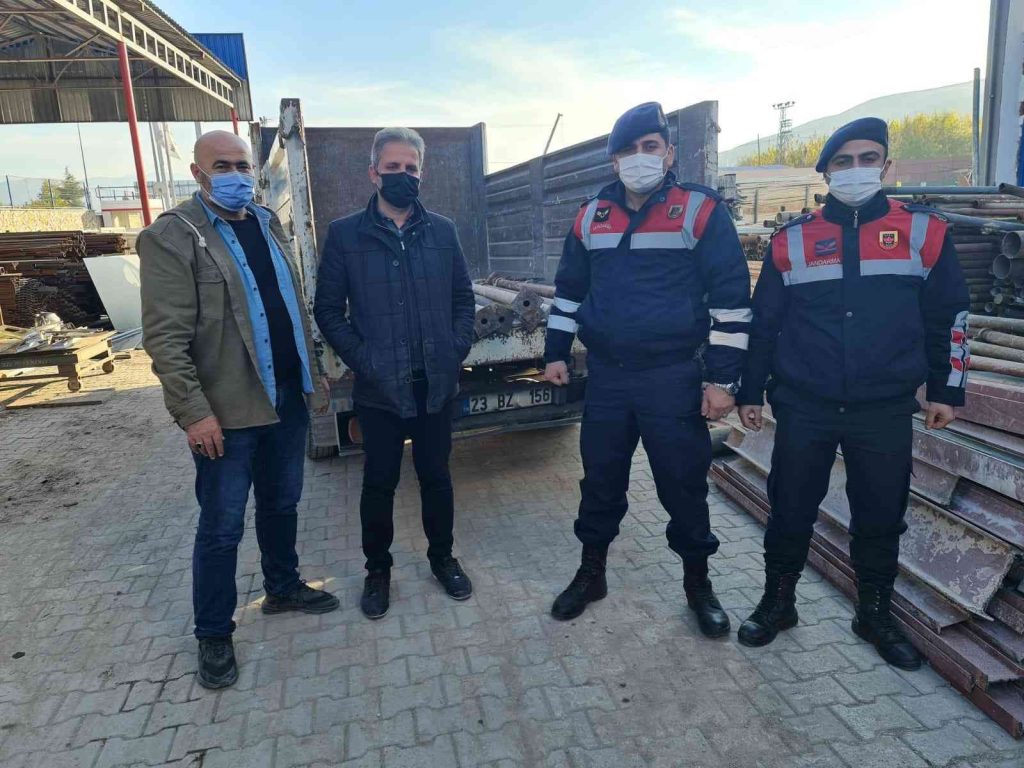 ELAZIĞ’da  çalınan inşaat malzemeleri jandarma tarafından bulundu