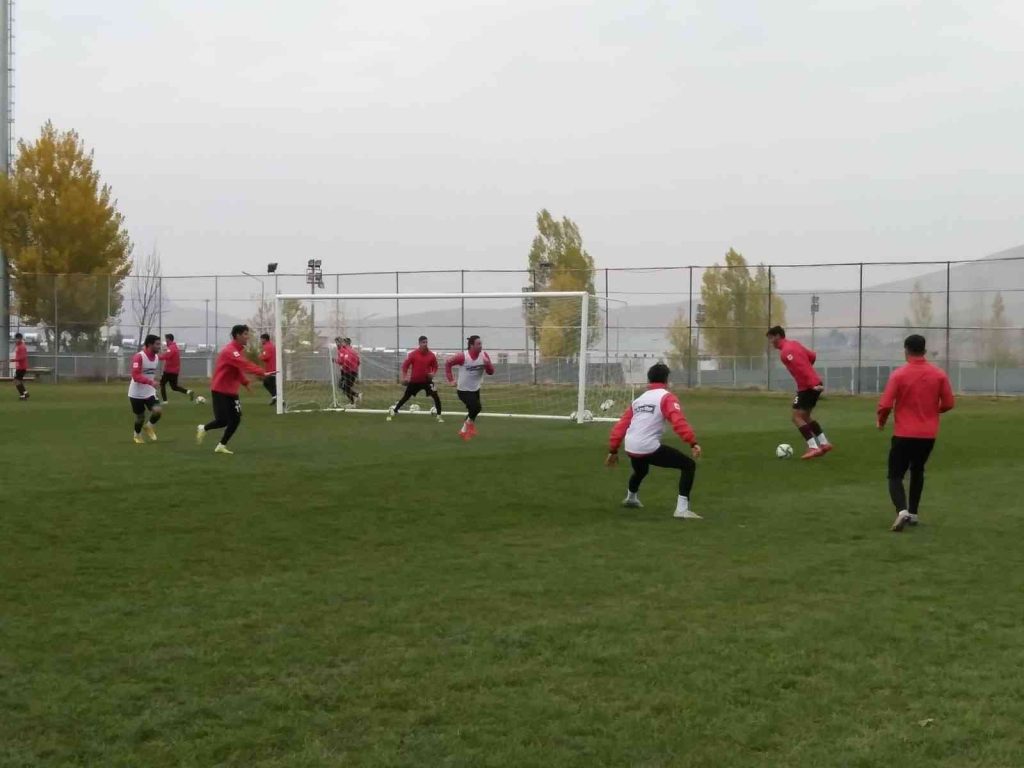 ELAZIĞspor tam kadro çalıştı