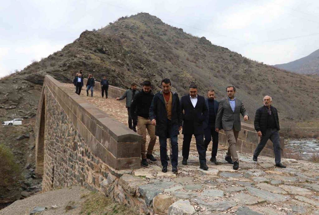 VAN – Genel Sekreter Çelikel, Çatak ilçesindeki yatırımları inceledi