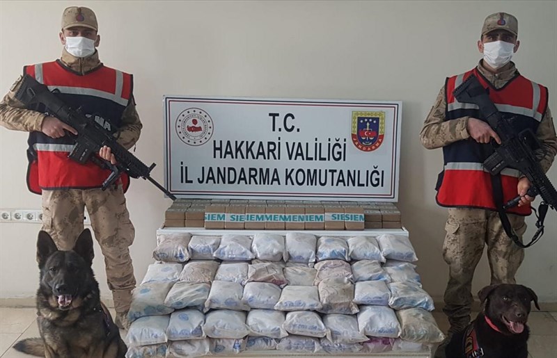 Hakkari’de 105 kilogram uyuşturucu ele geçirildi