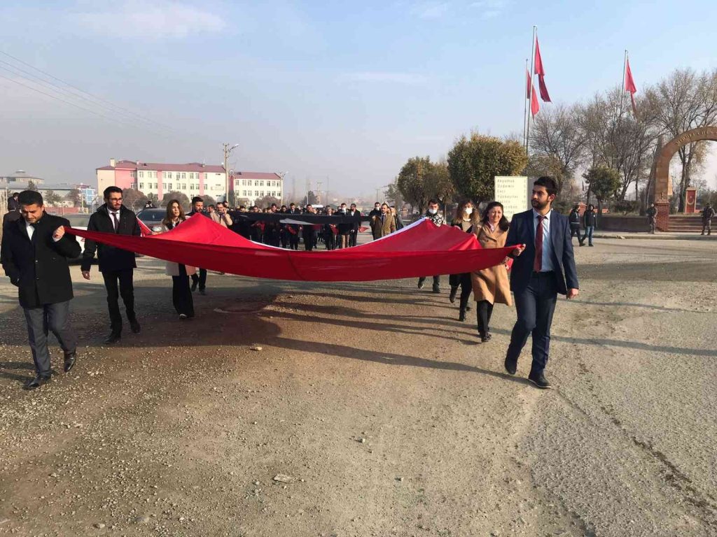 Iğdır’da öğretmenler günü büyük bir coşkuyla kutlandı