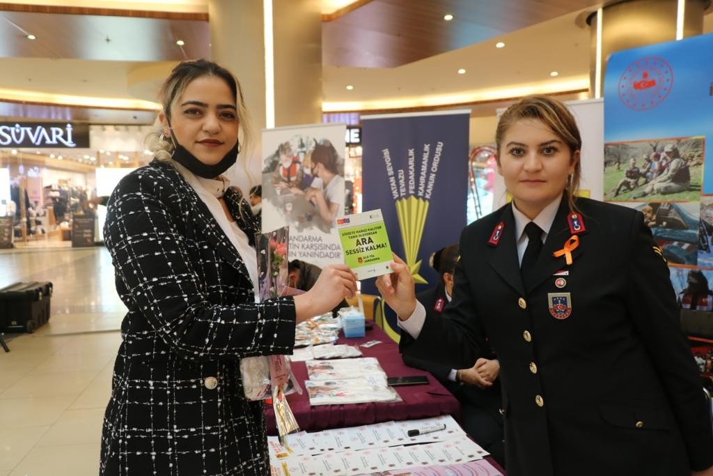 Jandarma’dan KADES tanıtımı