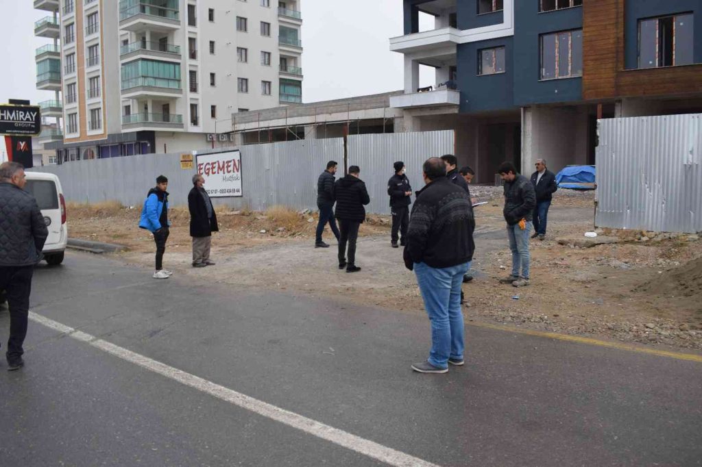 Kavgayı ayıran işçi pompalı tüfekle vuruldu