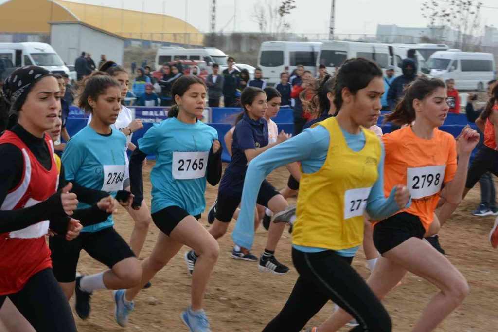 MALATYA – Madalya için ter döktüler