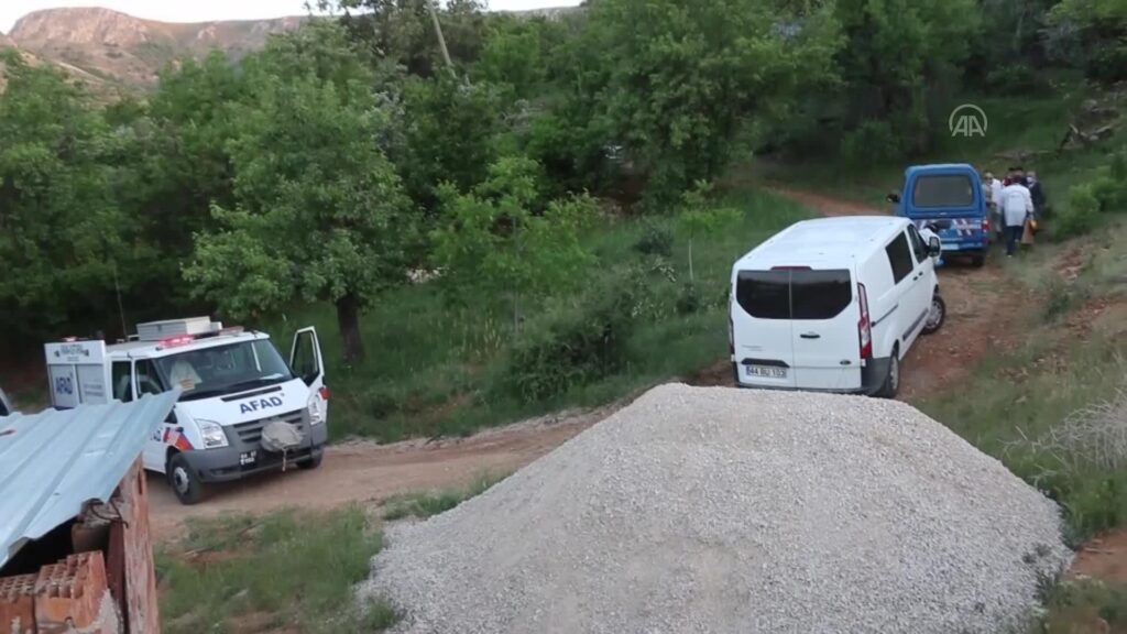 Malatya’da kayıp olarak aranan gencin ölü bulunmasıyla ilgili iki kişi tutuklandı