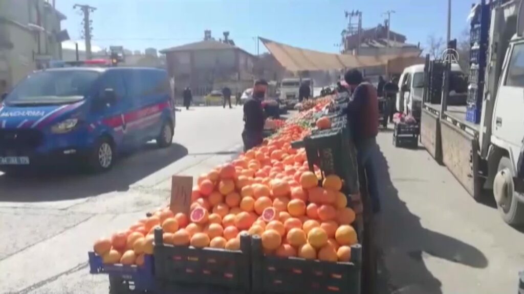 Malatya’da Kovid-19 tedbirlerine uymayan 11 kişiye 9 bin 900 lira para cezası