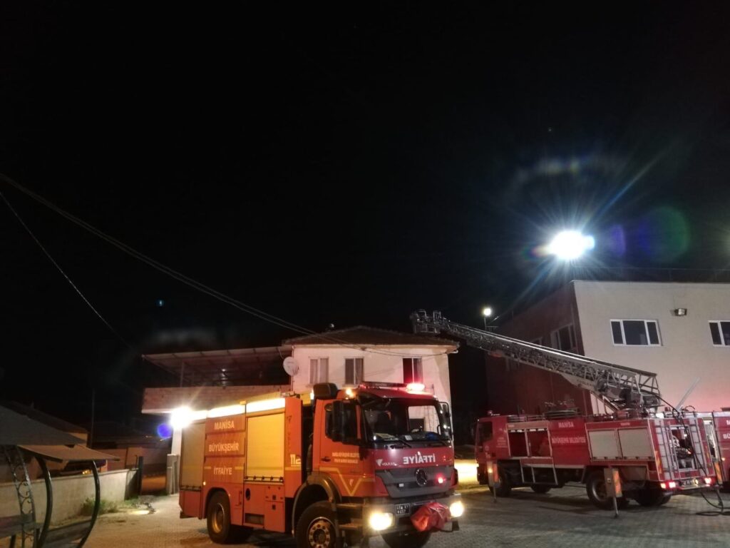 Manisa’da ekmek fırınında çıkan yangın söndürüldü