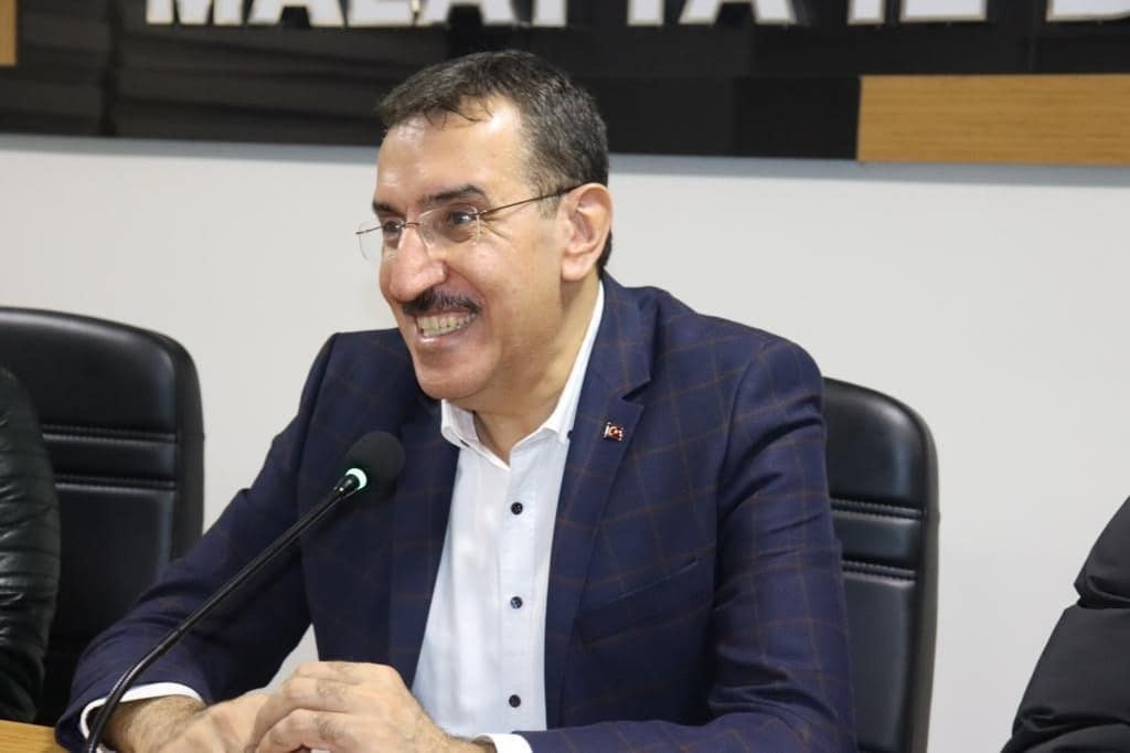 Milletvekili Tüfenkci, gençlerle bir araya geldi