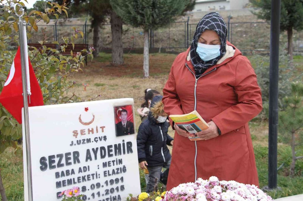 Şehit annesinden duygulandıran paylaşım