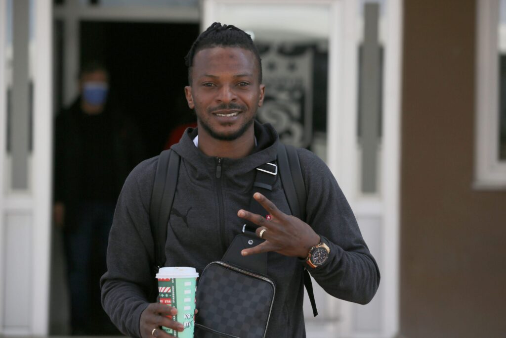 Sivasspor kafilesi, Göztepe maçı için İzmir’e gitti