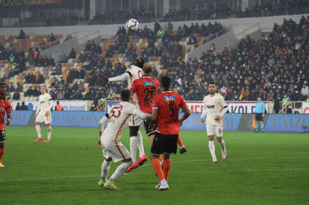 MALATYA – Yeni Malatyaspor: 0 – Galatasaray: 0 (İlk yarı)