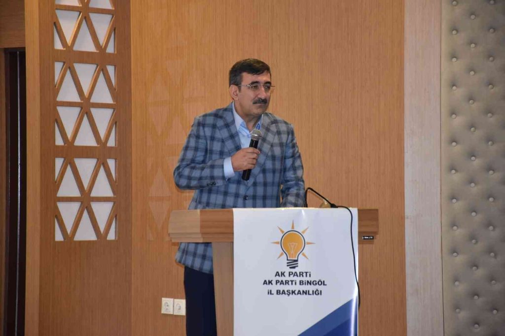 BİNGÖL – Cevdet Yılmaz: “İhracatımız 210 milyar dolayı aşmış durumda”