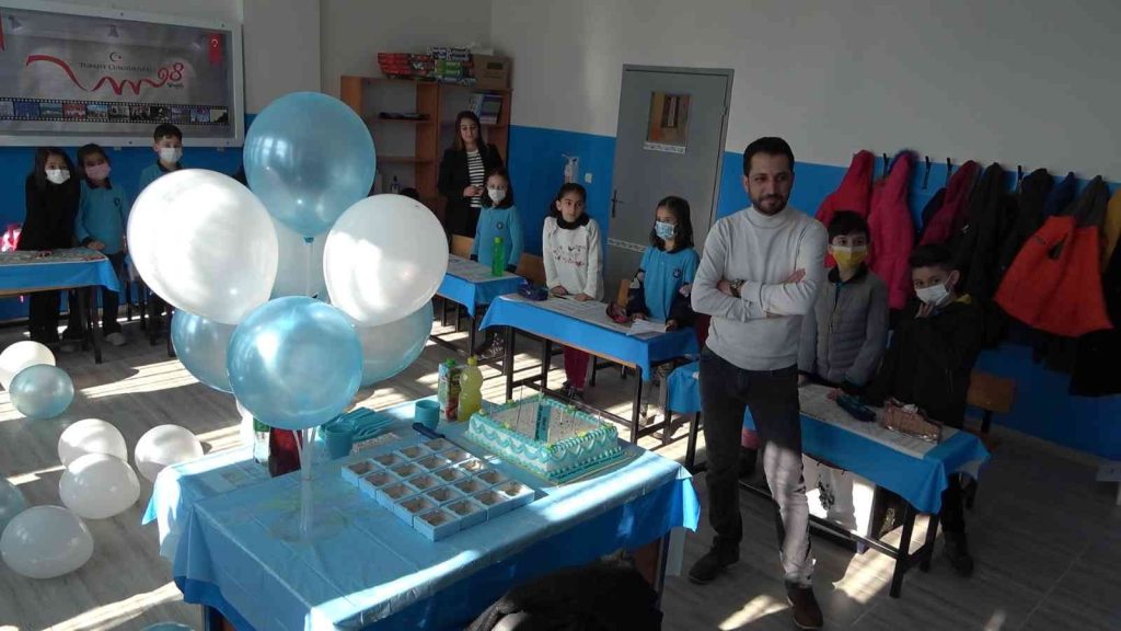 BİTLİS –  Öğretmenler Günü Sürprizi