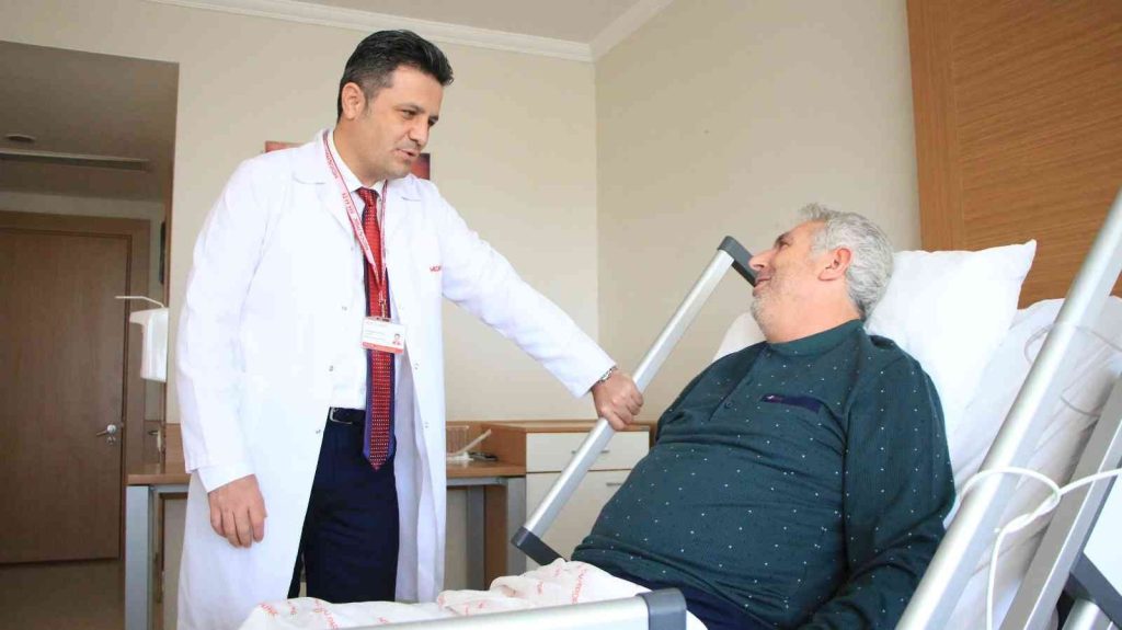 MARDİN- Yemek borusunu delen cismin turp olduğunu zannetti, gerçek sonradan ortaya çıktı