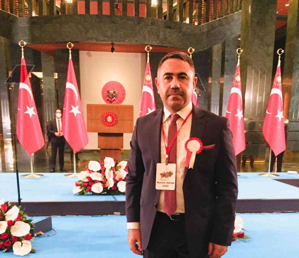 Yılın Öğretmeni seçilen Taştan, Cumhurbaşkanı ile bir araya geldi