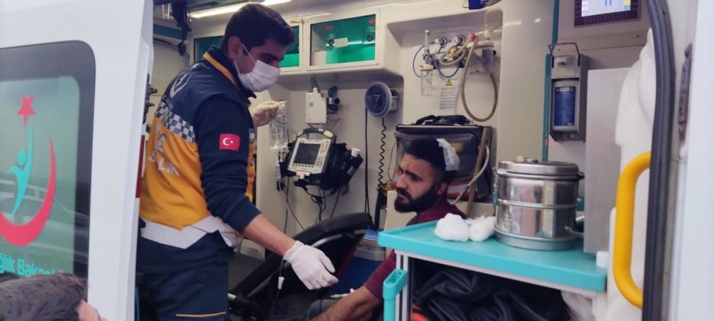 1 kişinin öldüğü, 34 kişinin yaralandığı ailelerin kavgasında 4 kişi gözaltına alındı