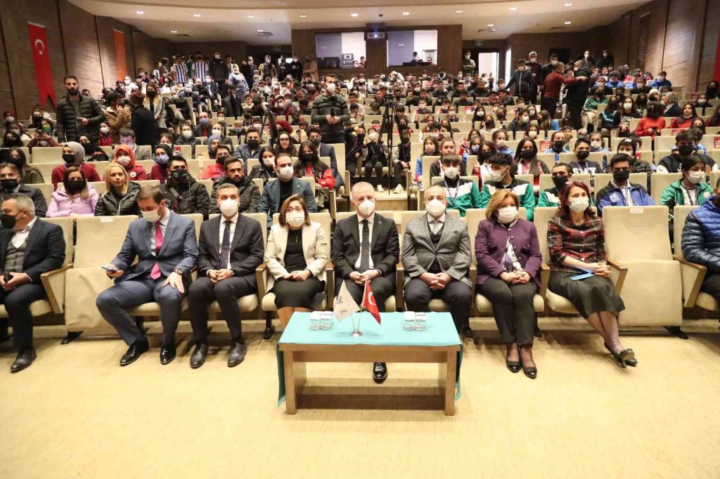 100’üncü yılda “Gazi Şehir Gaziantep” için tasarladılar, ödülleri kazandılar