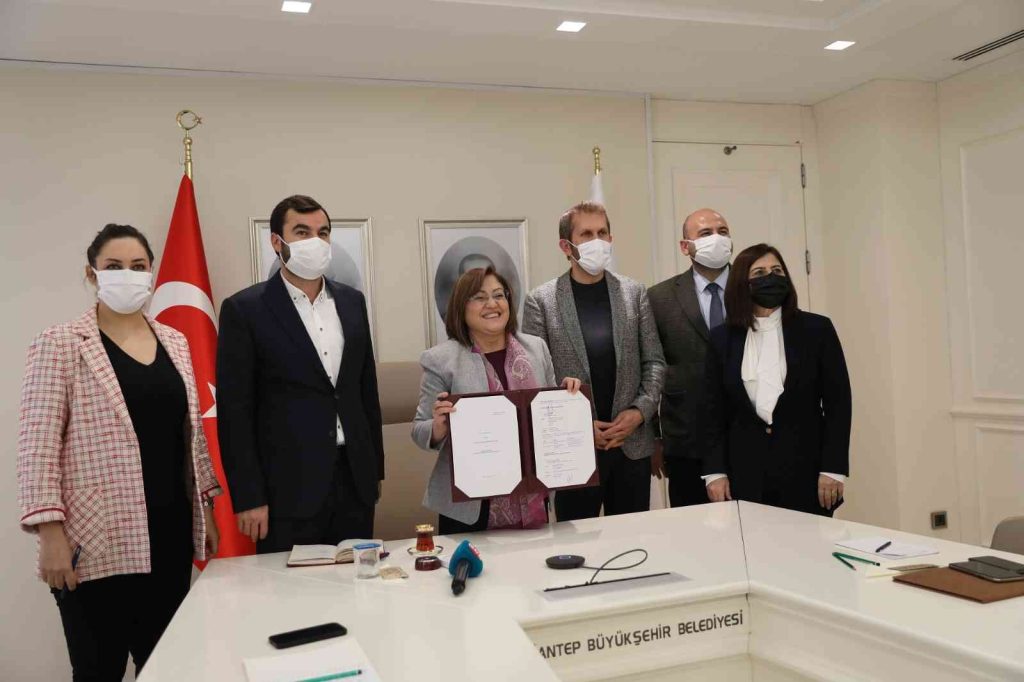 GAZİANTEP – Dev güneş enerji santrali için imzalar atıldı