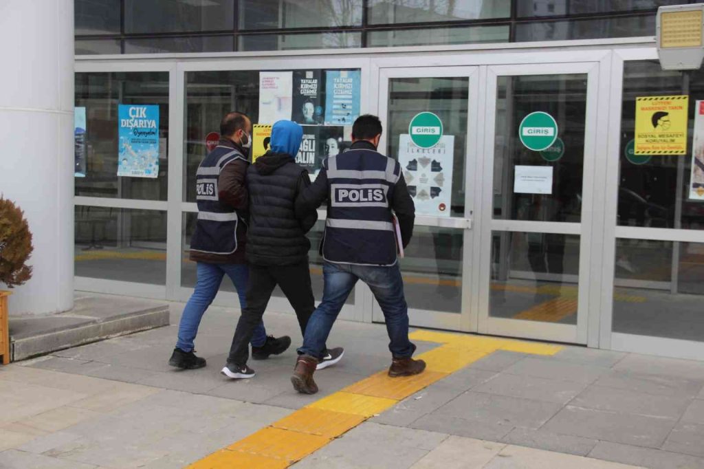 60 bin liralık inşaat malzemesi çalan şüpheli önce kameralara ardından polise yakalandı