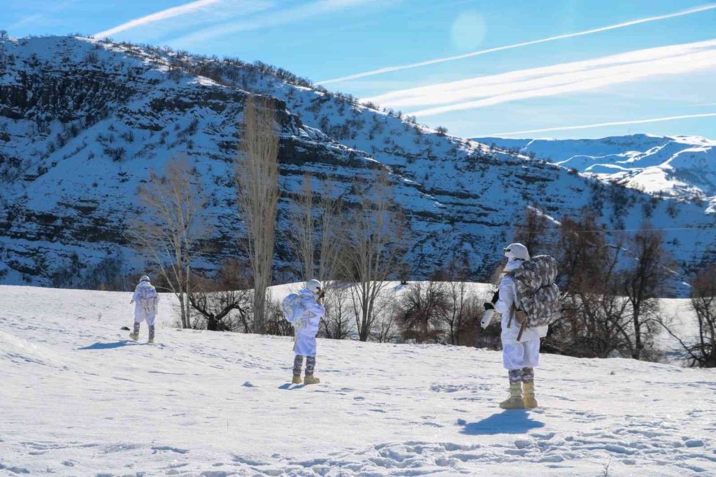 9 terörist etkisiz hale getirilmişti: Tunceli’de Eren Kış 6 Mercan Dağlar Operasyonu sürüyor