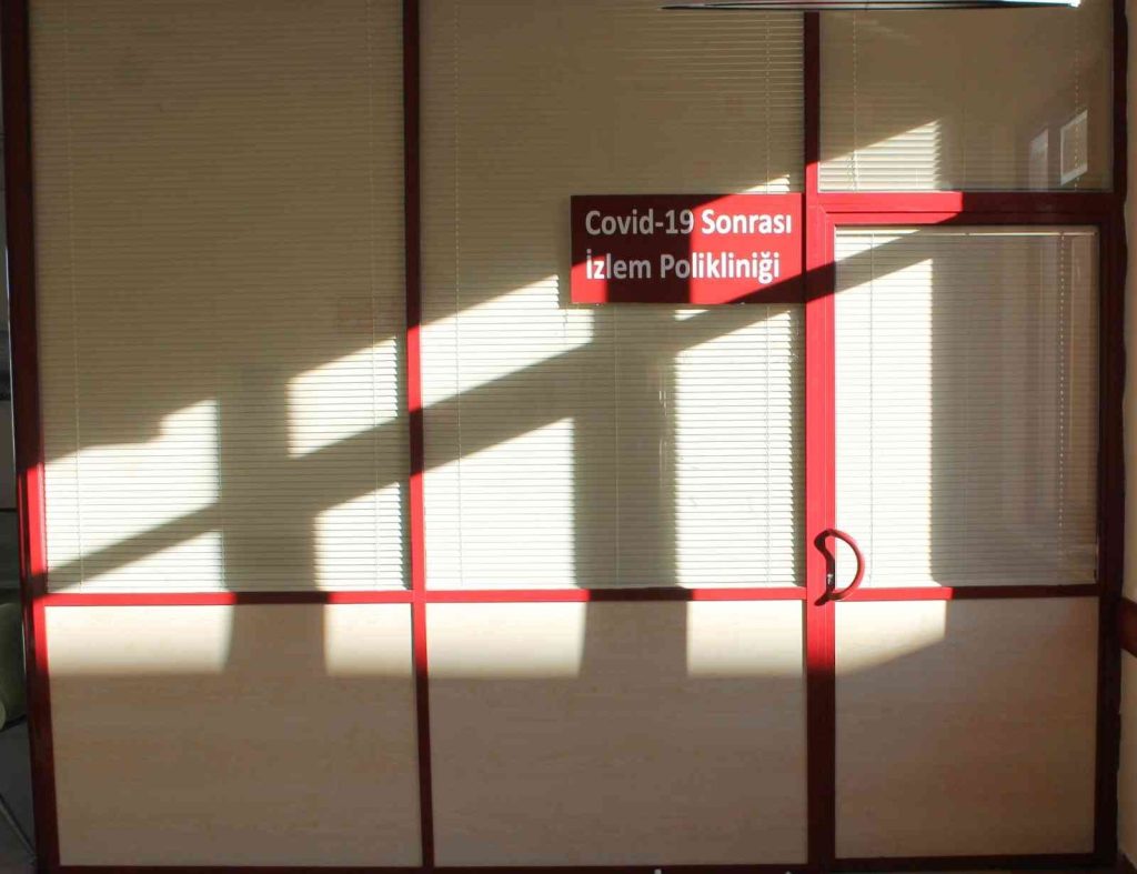 GAZİANTEP – Covid-19 hastaları GAÜN Hastanesi’nde takip ediliyor