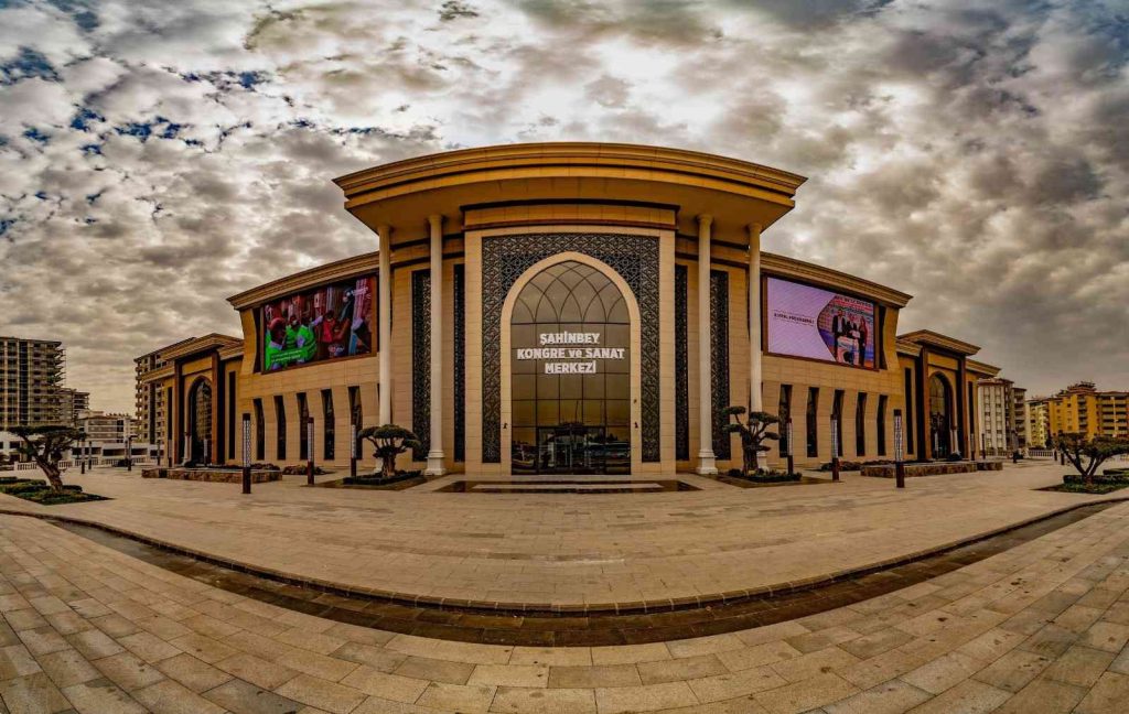 Dev kongre merkezi Cumhurbaşkanı’nı bekliyor