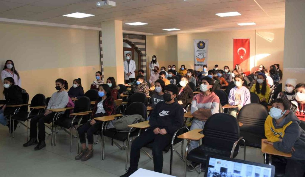 Diyarbakır’da Sarıkamış şehitleri anıldı