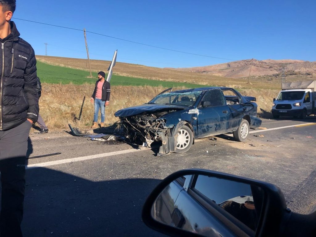 Diyarbakır’da trafik kazası: 2 yaralı