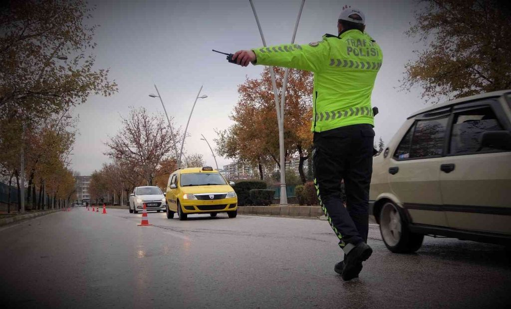 Elazığ trafiği 7 gün 24 saat denetleniyor