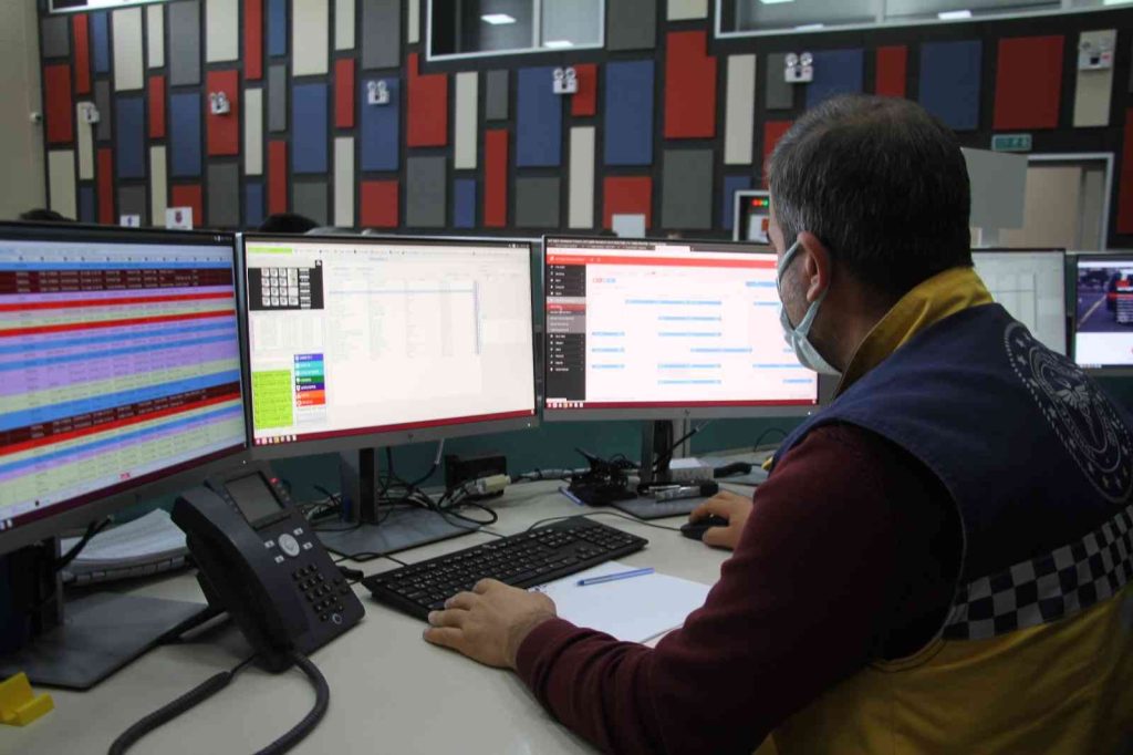 ELAZIĞ –  112 Acil Çağrı Merkezine gelen 668 bin aramanın yüzde 74’ü asılsız