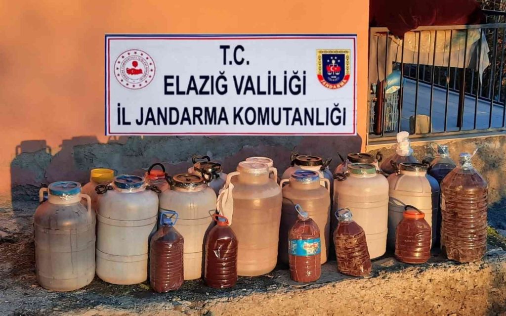 Elazığ’da 395 litre sahte içki ele geçirildi