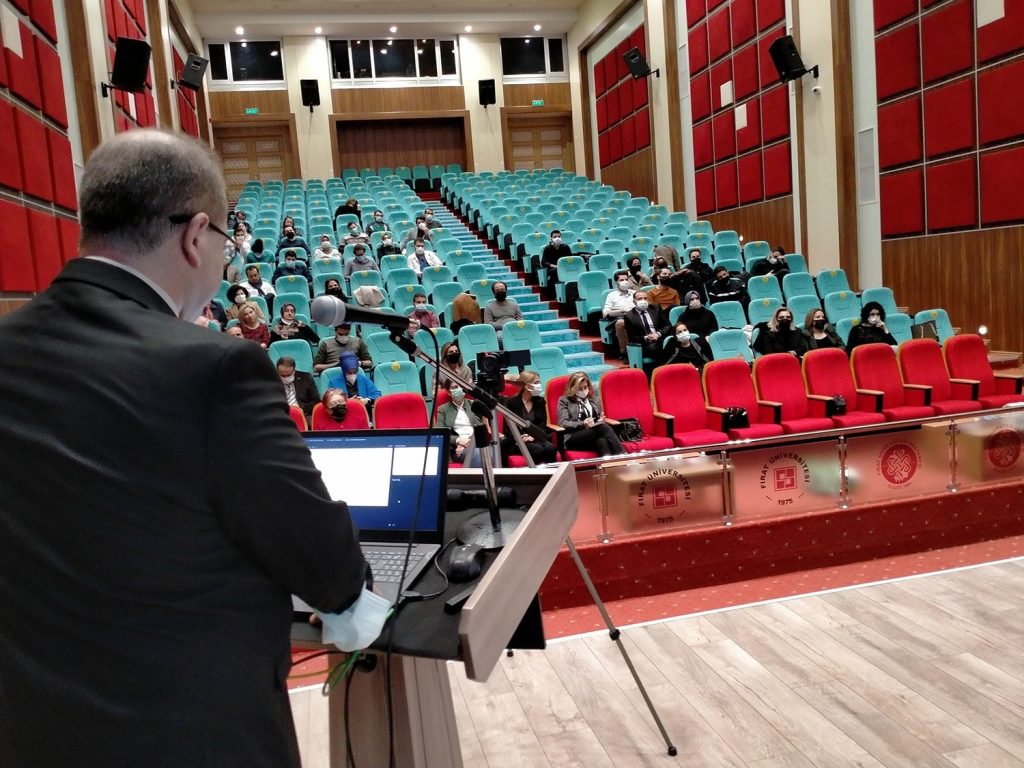 Elazığ’da anestezi günleri sempozyumu düzenlendi