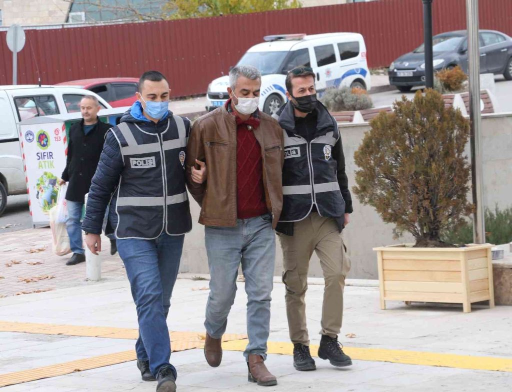 Elazığ’da eski kız arkadaşının evini kundaklayan şahıs yakalandı