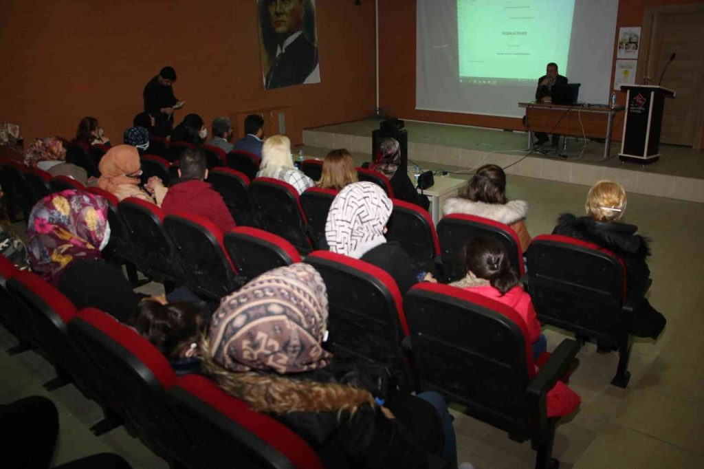 ELAZIĞ’da ’finansal okuryazarlık ve kadının ekonomik güçlenmesi’ eğitimi