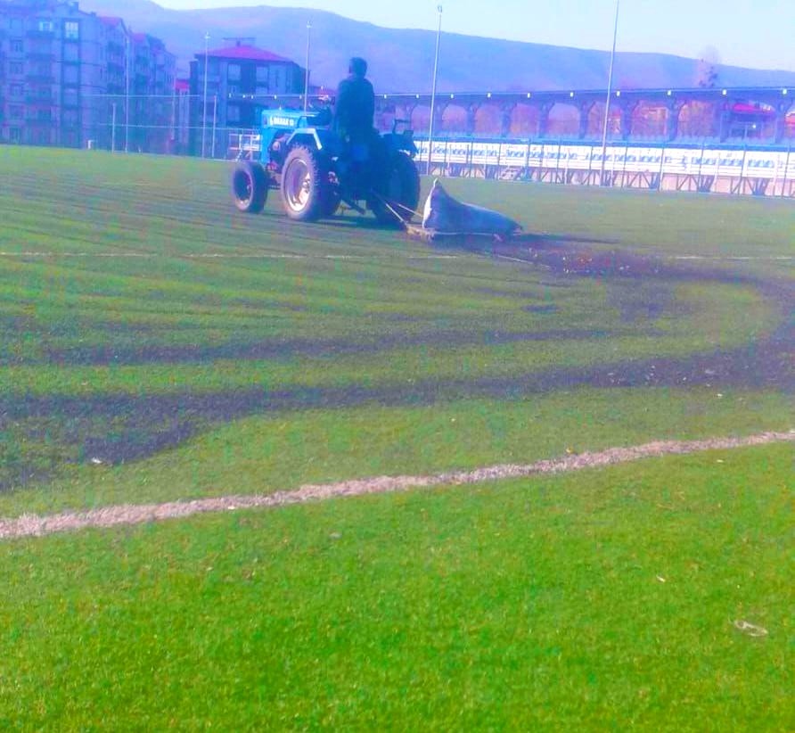 ELAZIĞ – Futbol Sahaları Yenileniyor…