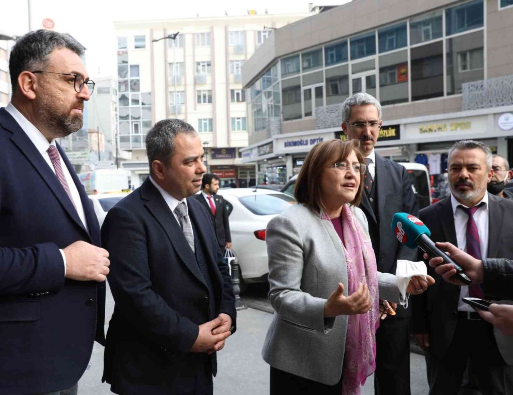 Esnafa Türk Bayrağı