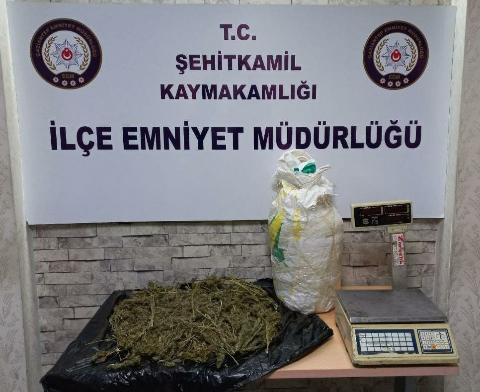 Gaziantep’te 2 kilo 480 gram esrar yakalandı