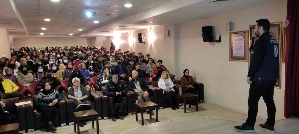 MALATYA – Gençleri sanal ortamda bekleyen tehlike…