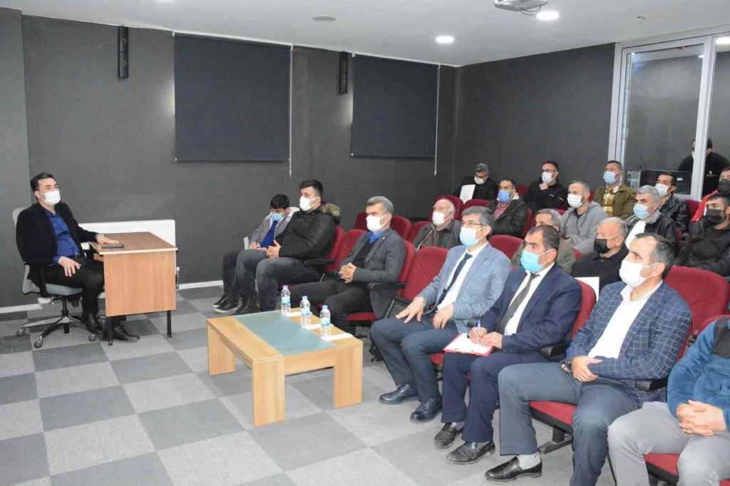 Kaymakam Kaya: “Tarımsal kalkınma kooperatifinin kurulması zaruridir”
