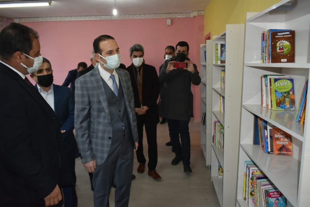 Malatya’da bir okul daha kütüphaneye kavuştu