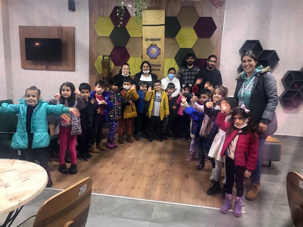 Minikler Aktif Yaşam Merkezini ziyaret etti