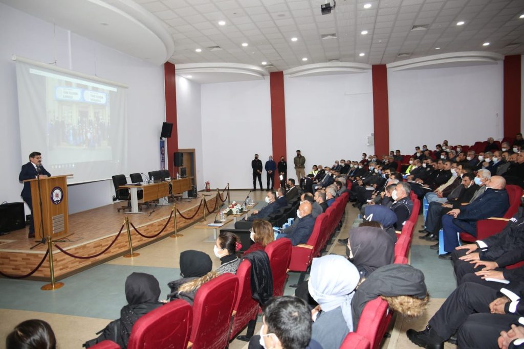 Muhtarlara, “İstişare ve Bilgilendirme Toplantısı”