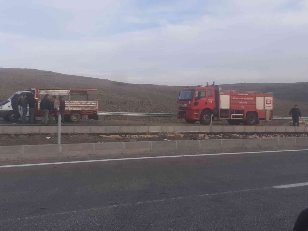 Pikapta çıkan yangın, beton mikseri yardımıyla söndürüldü