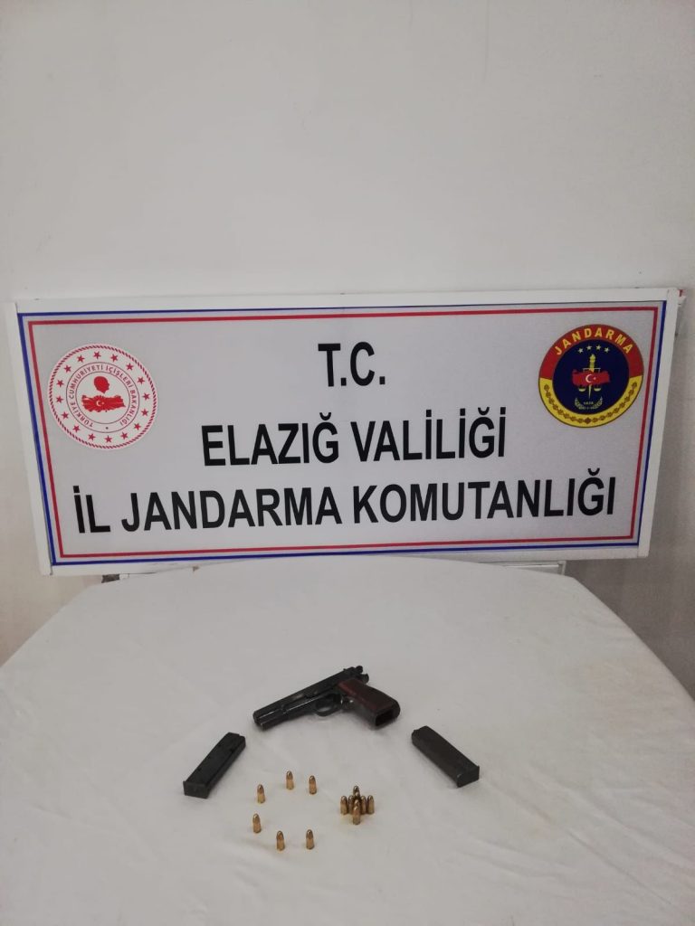 Ruhsatsız silah satan şüpheli yakalandı