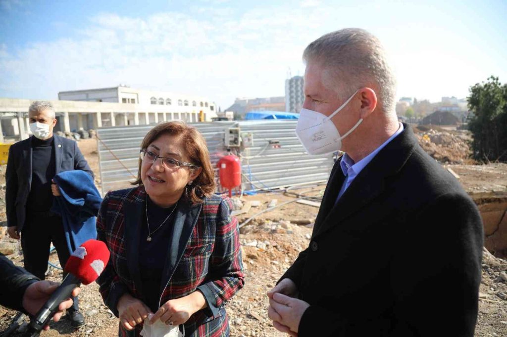Şahin, millet bahçesi çalışmalarını yerinde inceledi