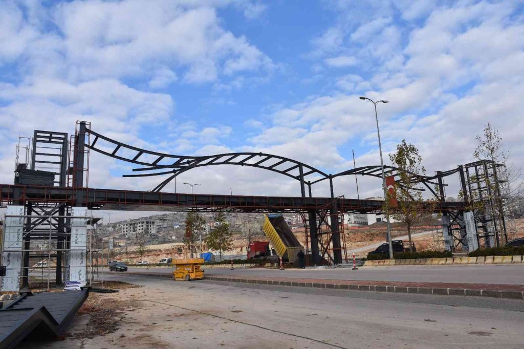 Şahinbey’de Yeşilvadi’ye üst geçit